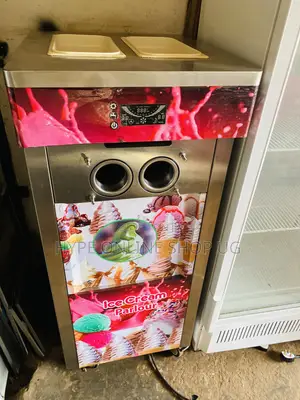 Pinky Flavor Icecream Machine