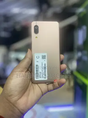 Sharp Aquos Sense 3 SHV45 64 GB Gold