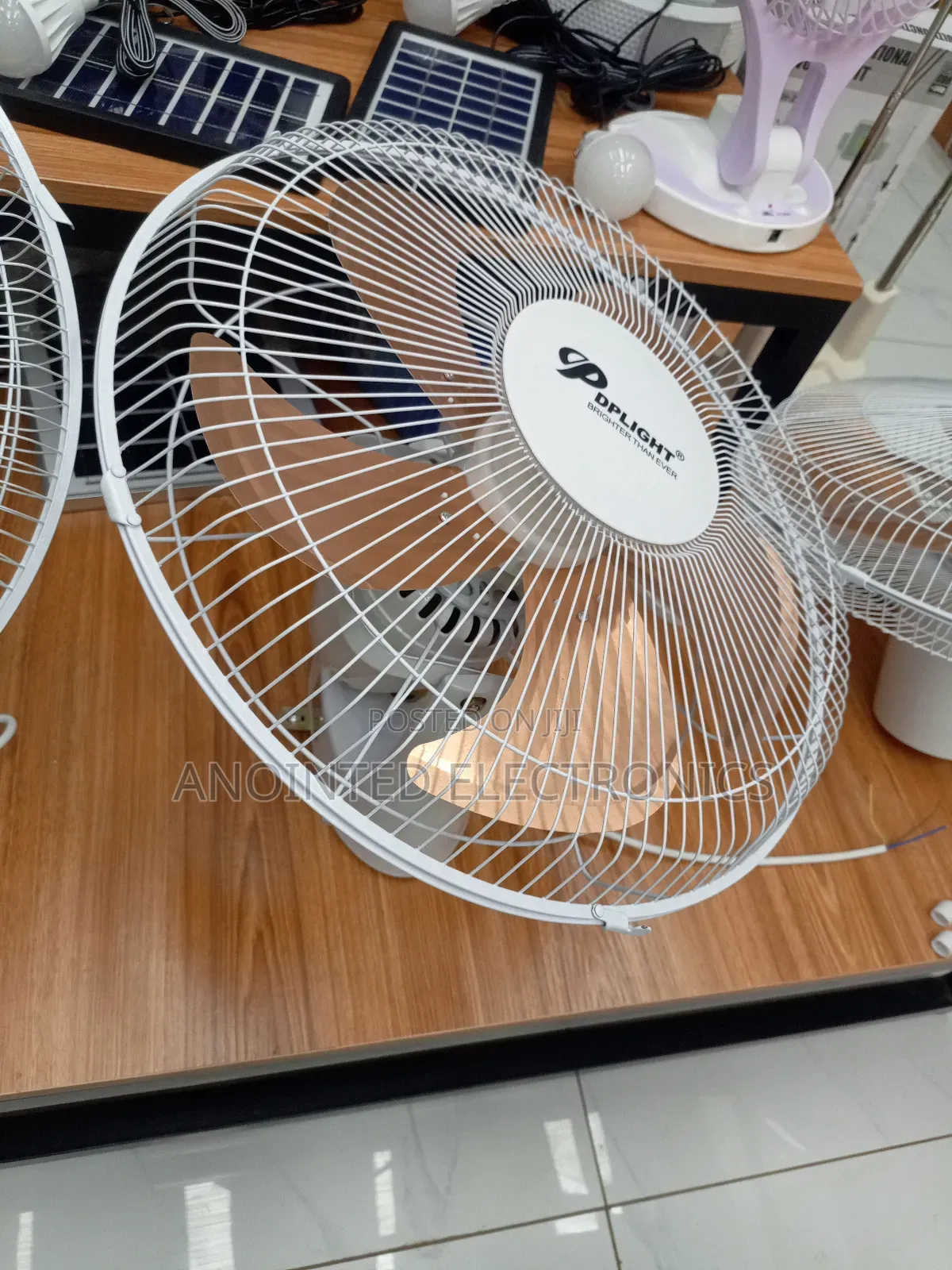 Do Light Ceiling Fans