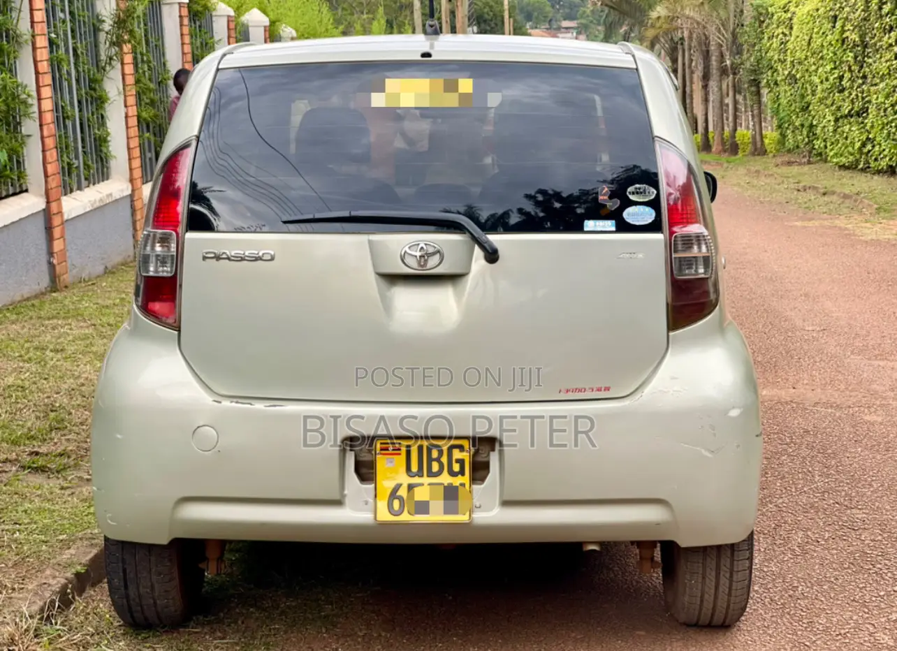 Toyota Passo 1.0 AWD 2008 Silver