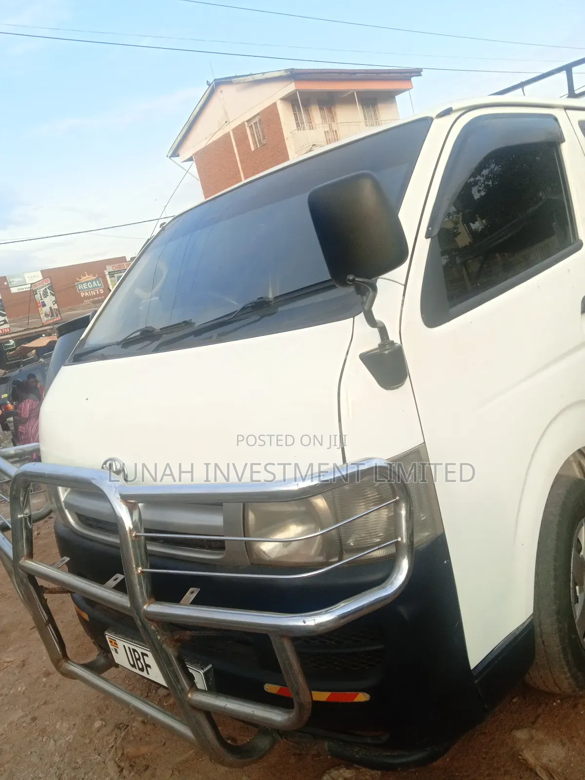 Toyota HiAce 2010 White