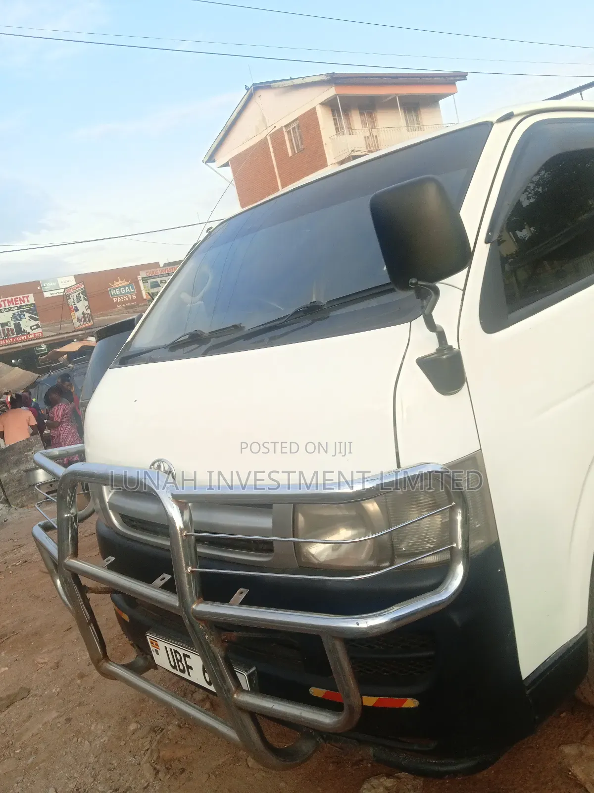 Toyota HiAce 2010 White