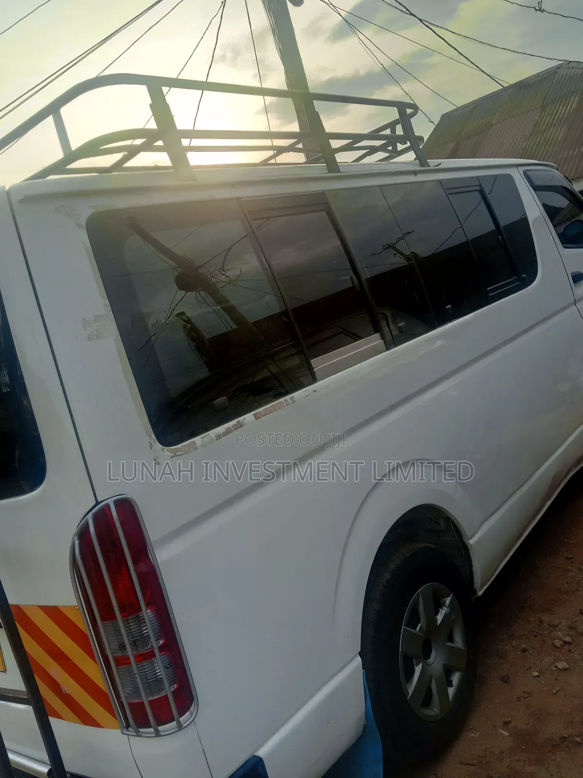 Toyota HiAce 2010 White