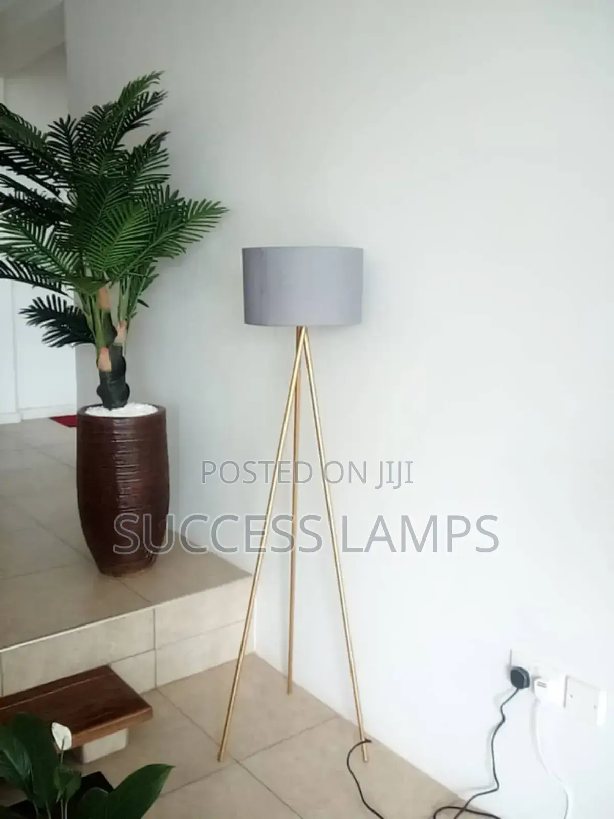 Gold Trippled Stand Lights