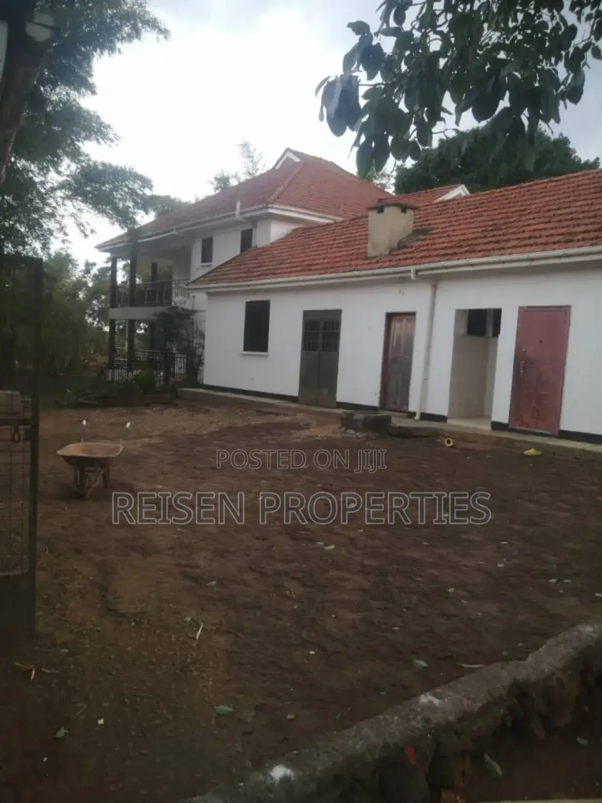 5bdrm Maisonette in Bugiri Estate, Division B for sale