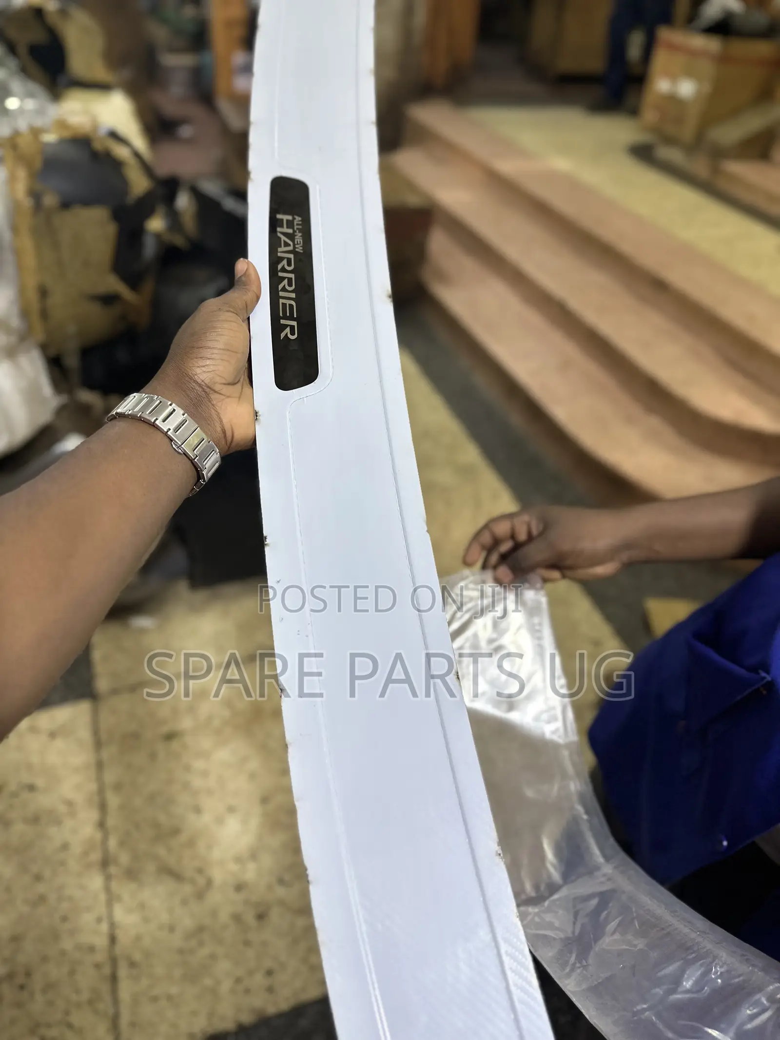 Harrier Kawundo Rear Bumper Chrome Plate