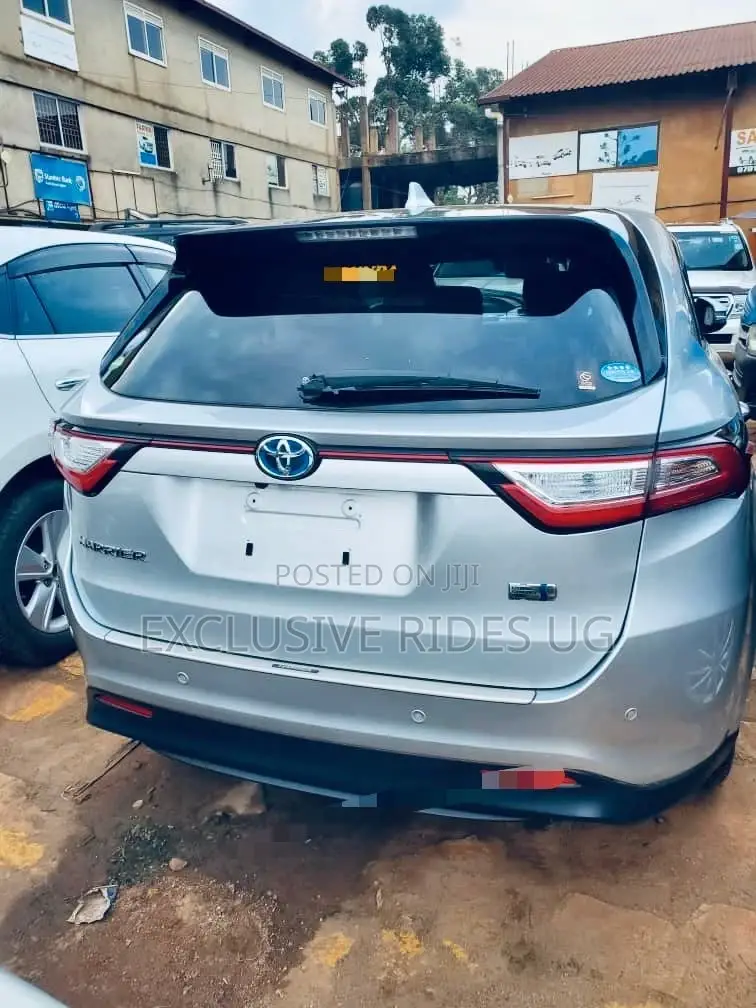 Toyota Harrier 2.5 Hybrid 4WD 2017 Silver