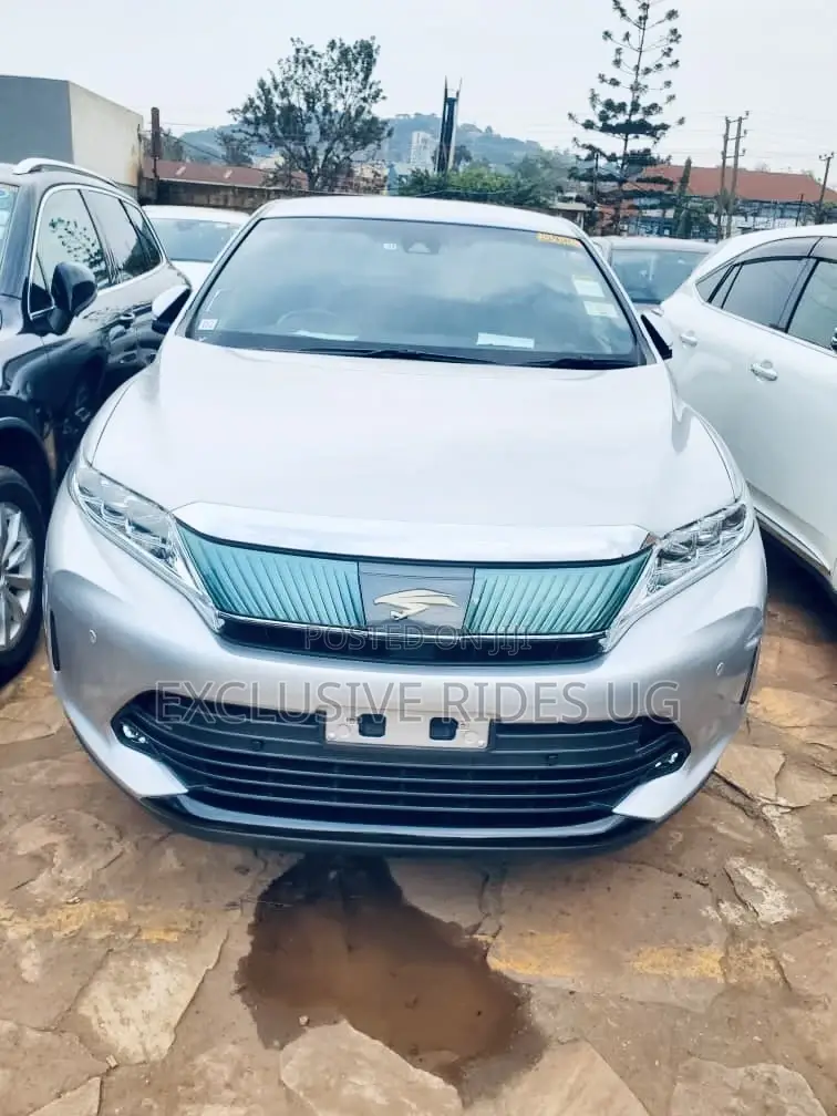 Toyota Harrier 2.5 Hybrid 4WD 2017 Silver