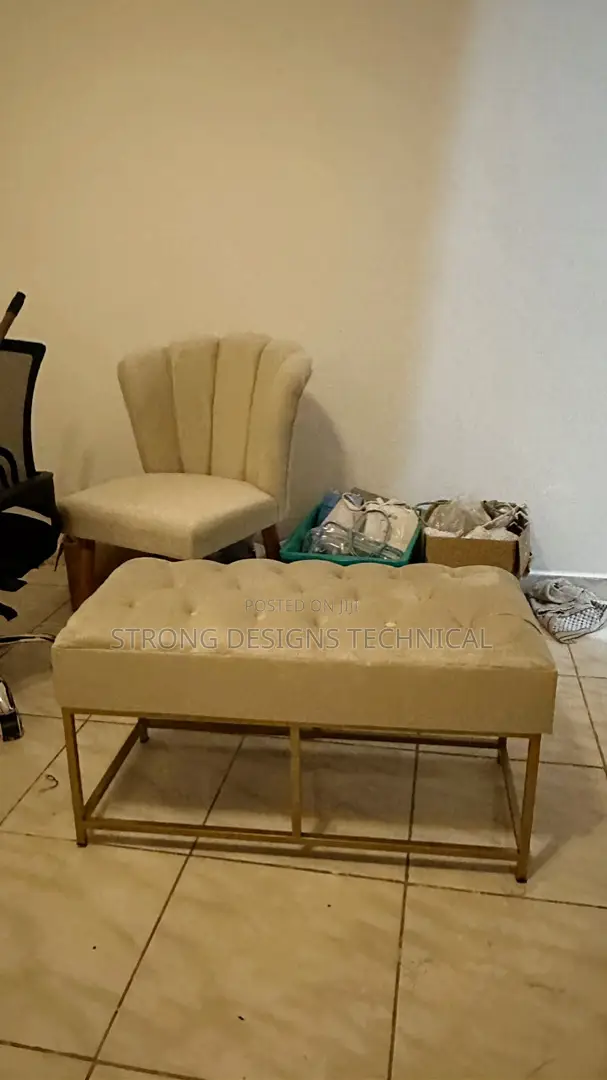 Metallic Seating Pouffe for Homes/ Boutiques/ Waiting Bench