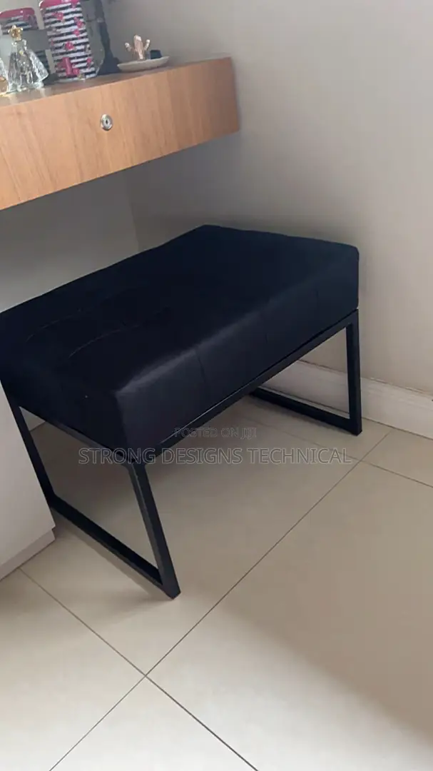 60 Cm Multi-Use Pouffe for Homes/ Boutiques/ Offices/Hostels
