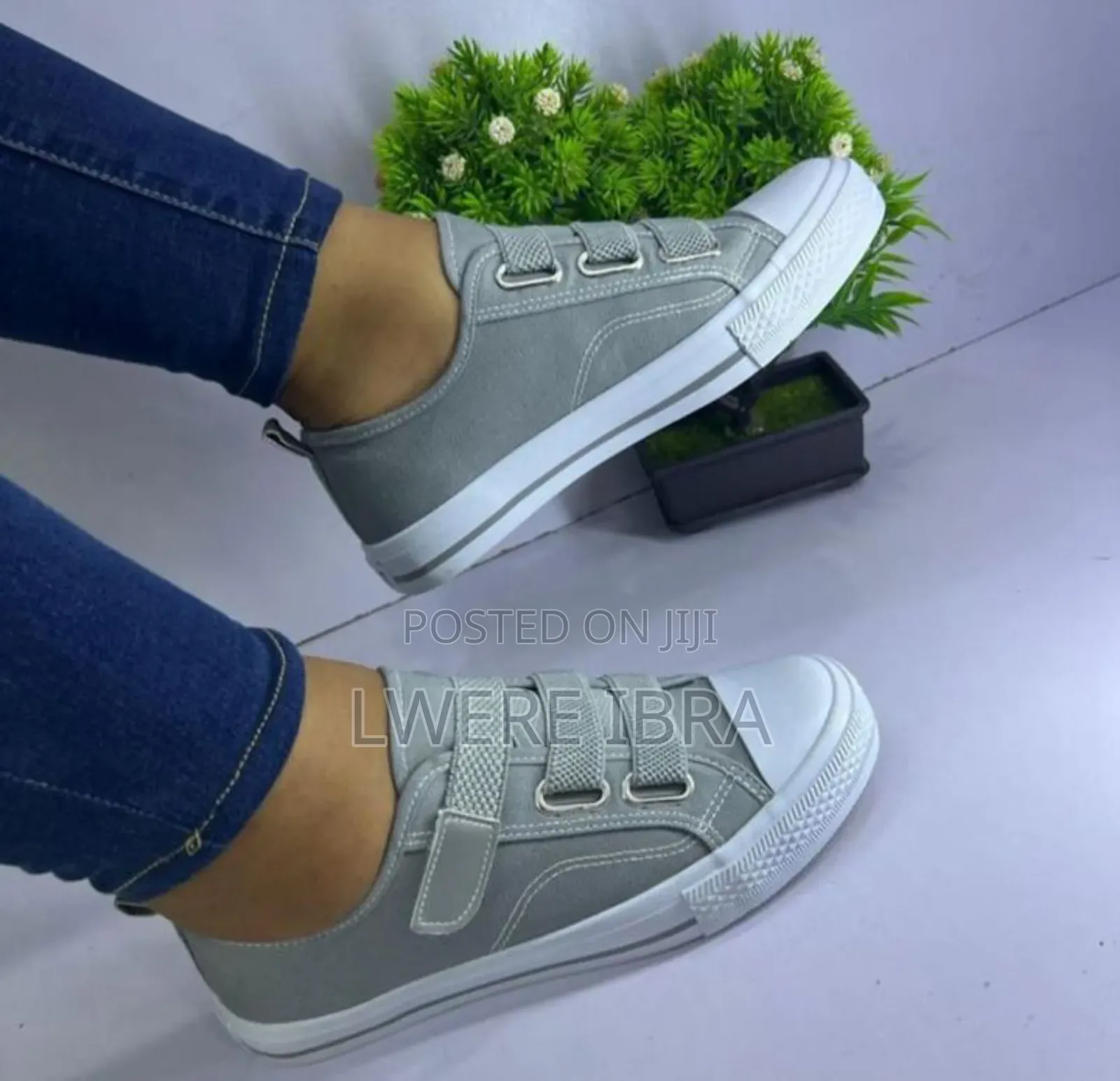 Classic Trending Sneakers