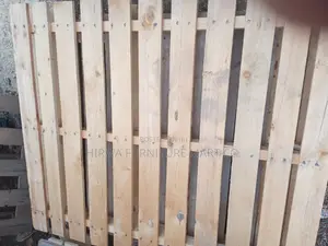 Photo - Heavy Duty Pallets Suitable for Stores