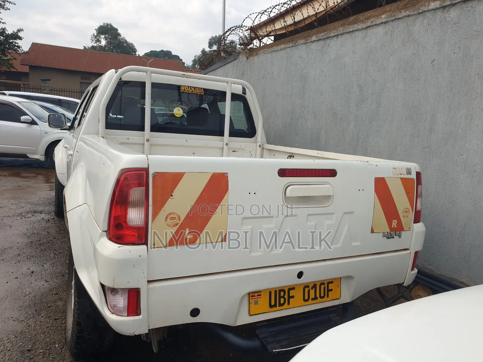 Tata Xenon 2010 White