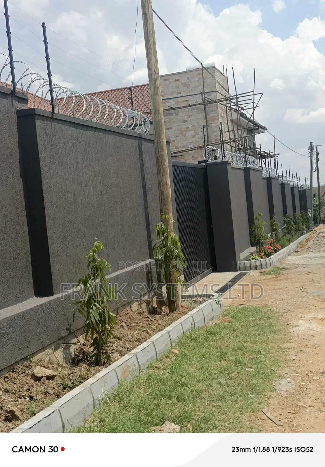 ELECTRIC FENCE System at 100ftsby 100fts