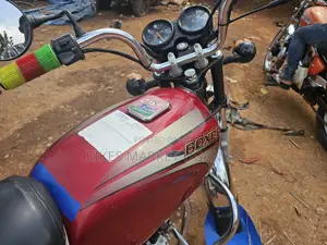 Bajaj Boxer 2023 Red
