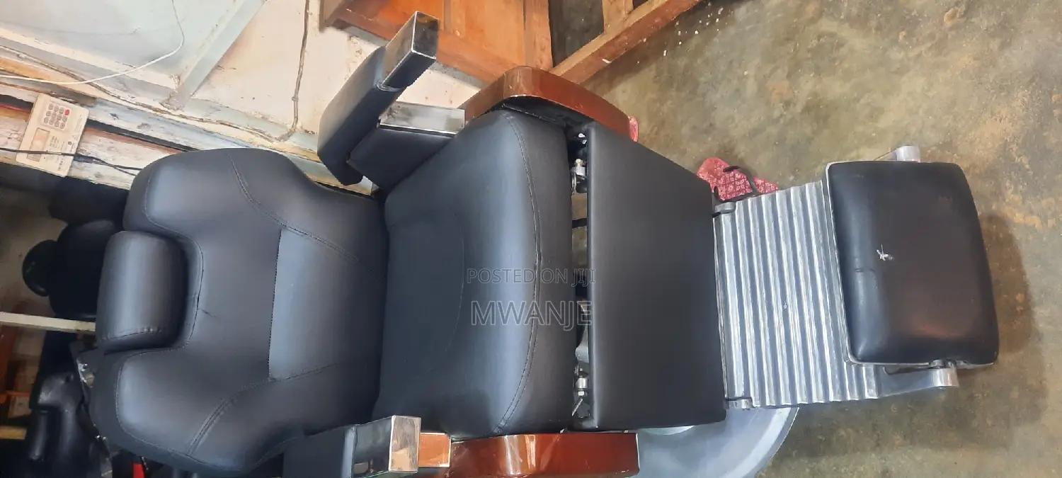 Honey Barber Chair