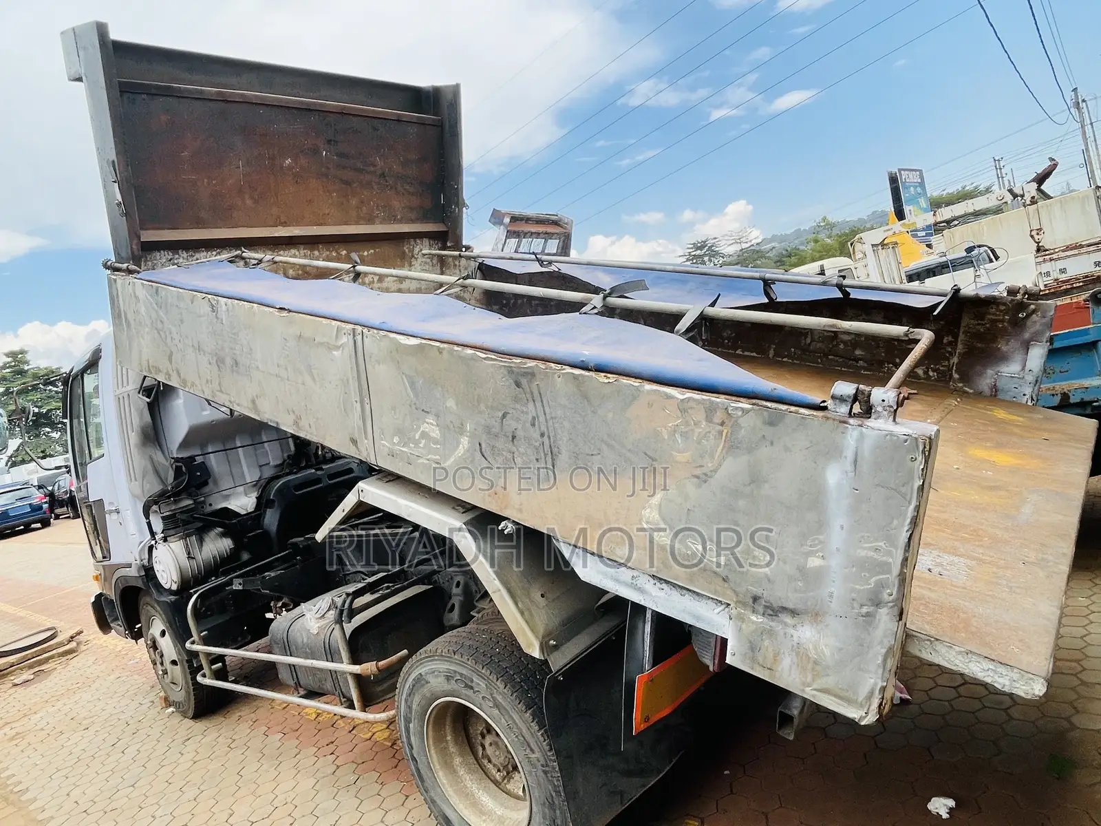 Hino Dumper J08C