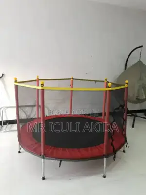6ft Kids Fitness Round Trampoline WTH Safety Protective Net