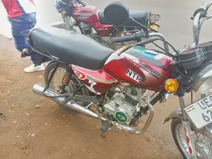 Bajaj Boxer 2019 Red