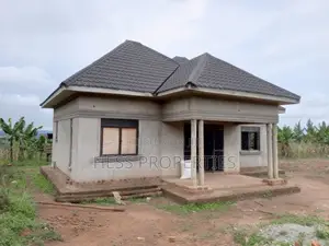 43acres of Land on Sale Located in Kyenjojo District