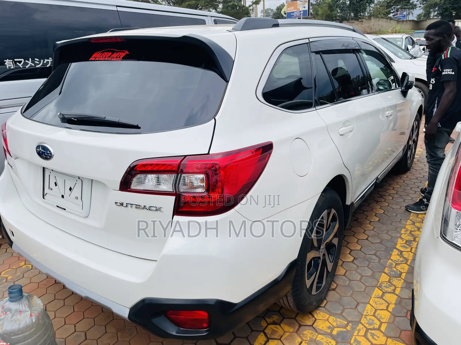 Subaru Outback 2.5i Premium AWD 2016 White