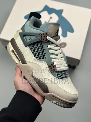 Classic Trending Sneakers