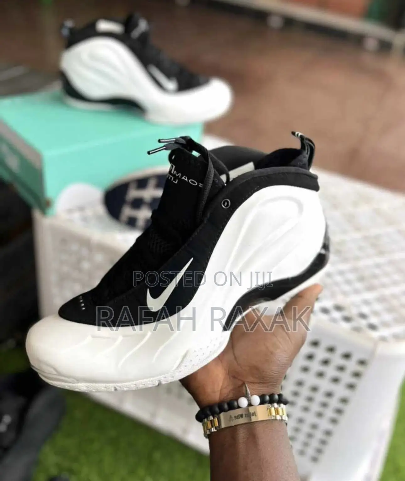 Nike Air Foamposite Lite Sneakers