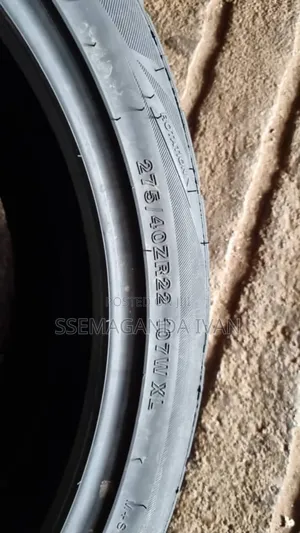 275/40r22 Sport Tyres