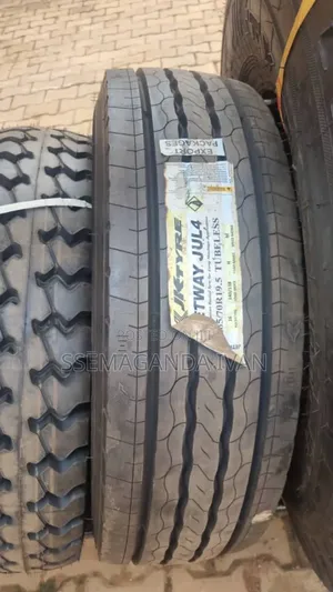 265/70r19.5 Highway Jk Tyre