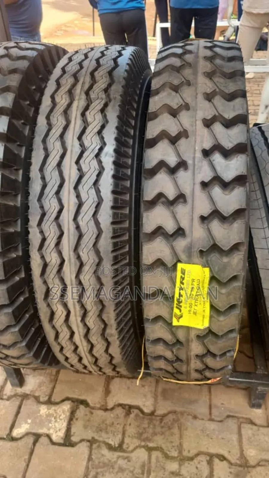 1000r20 Tyres Mudgrip and Highway
