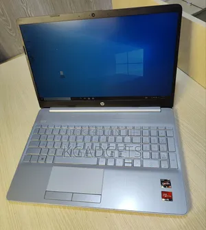 Laptop HP 15-Dw0037wm 8GB AMD Ryzen 3 HDD+SSD 256GB