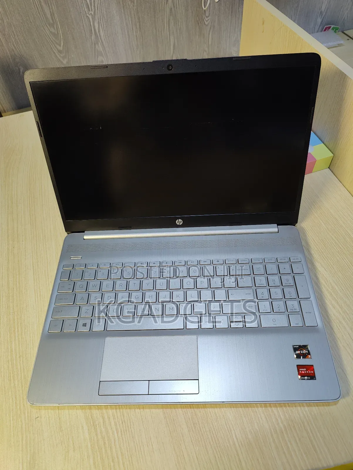 Laptop HP 15-Dw1197nia 8GB AMD Ryzen HDD+SSD 500GB
