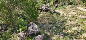 10 Acres Gold Land With Good Deposits, Visible Veins