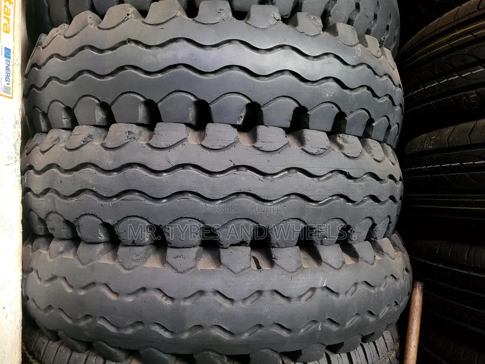 Used Tires but Still in the Good Condition 7.50 R16 MRF M77