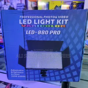 Video and Photo Led Light Kit and Remote 880 Pro