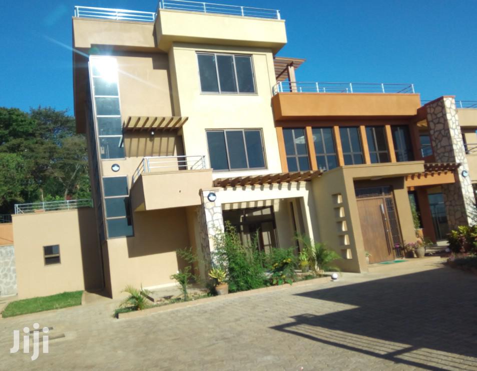 Munyonyo Castle With Lake View On Sell