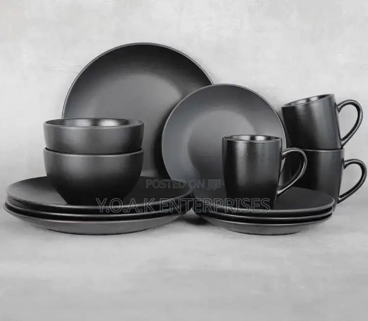 Dinner Set Black Plains