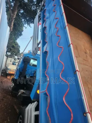 Blue Truck Isuzu Forward