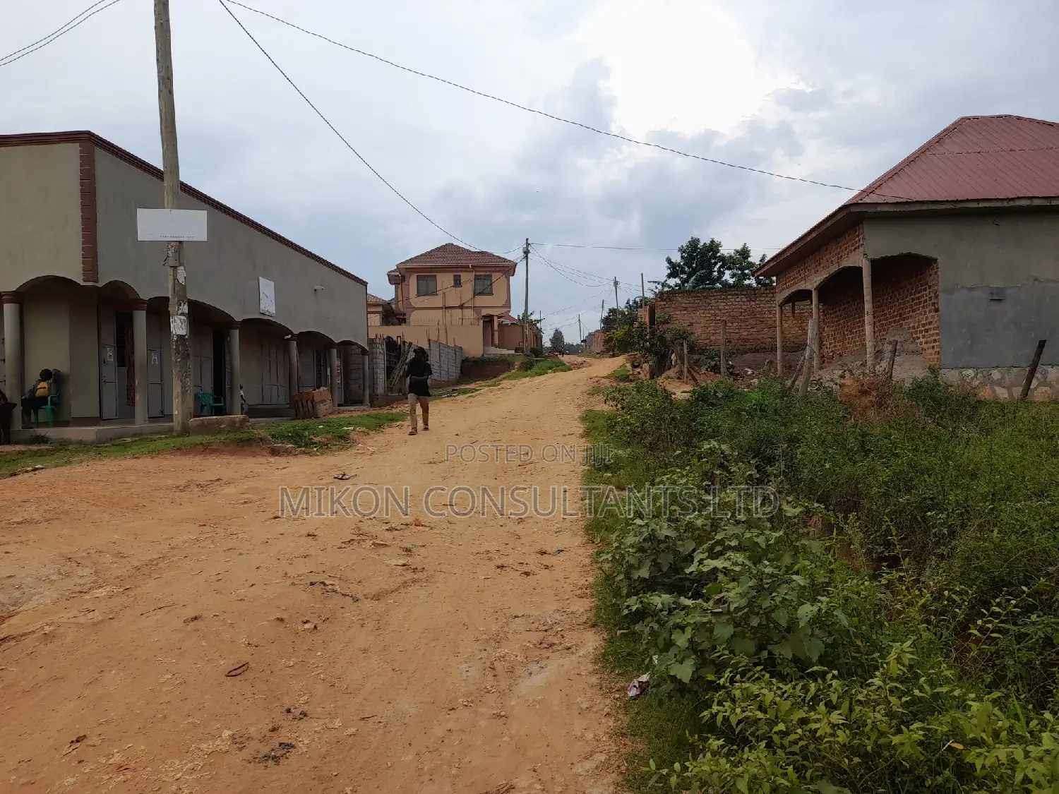 Commercial 100 by 60 FTS Plot on Sale in Kawempe Tula
