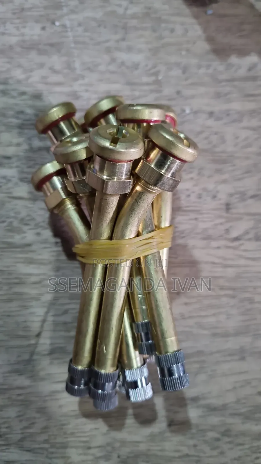 Tubeless Metal Valves(19.5)(Lorry Trucks)