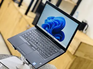 Laptop Dell Latitude 7490 8GB Intel Core I5 SSHD (Hybrid) 256GB