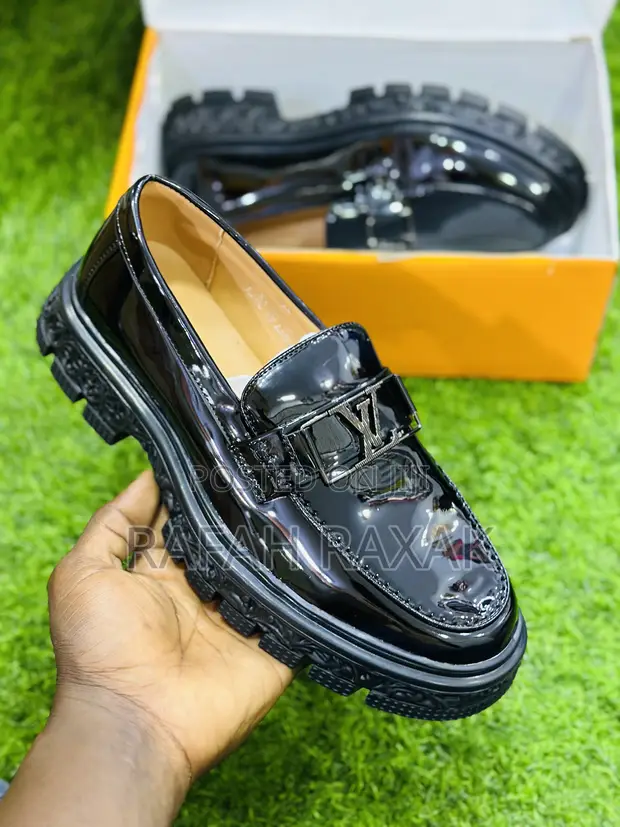 Louis Vuitton Shinny Luxury Patent Leather Loafers in Central