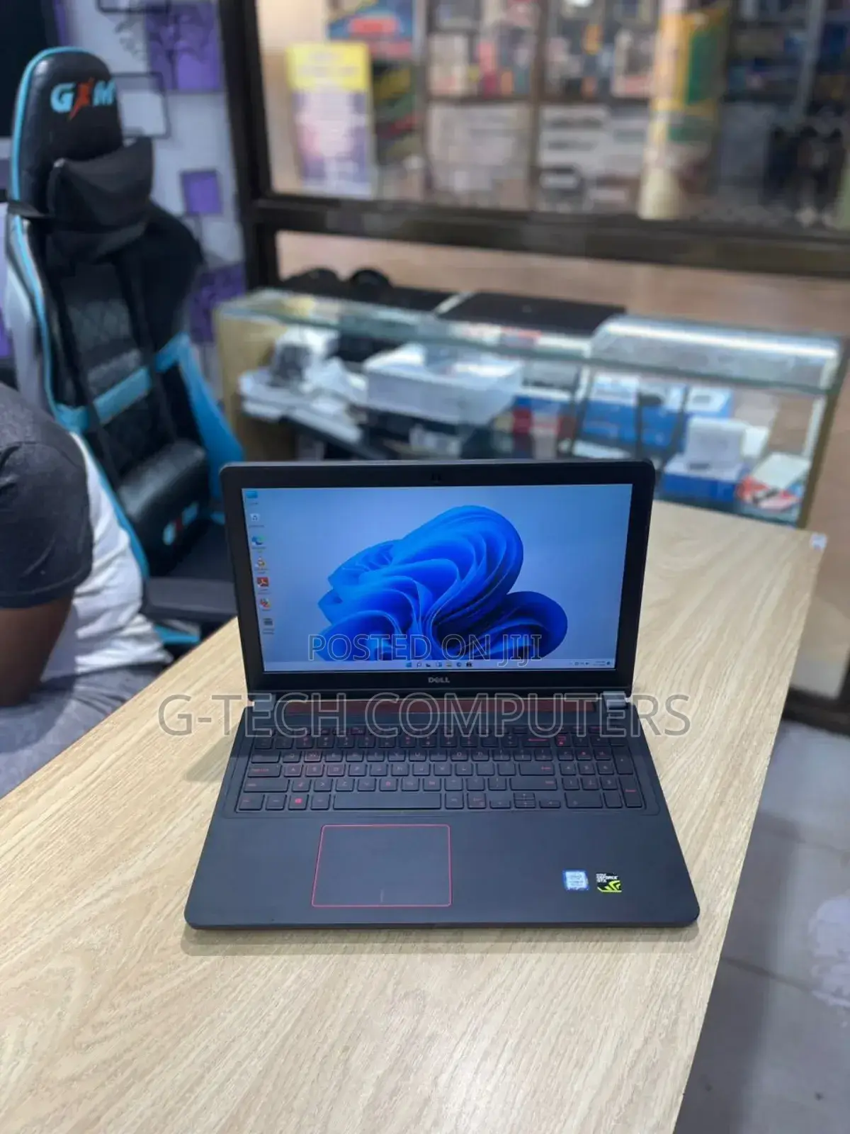 New Laptop Dell Inspiron 15 5577 16GB Intel Core I7 HDD+SSD 512GB