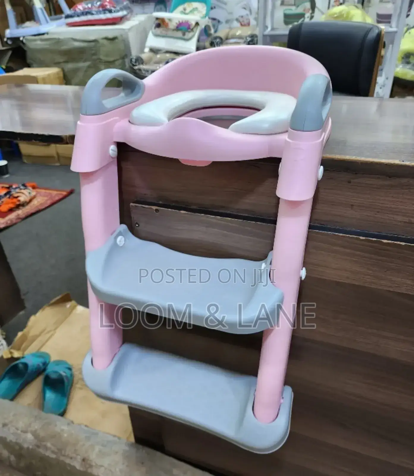 Kids Toilet Trainer With Non Slip Cushioned Ladder Kids