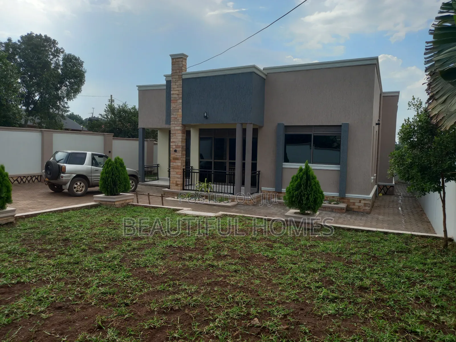 Furnished 4bdrm House in Kira for sale