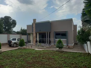 Furnished 4bdrm House in Kira for sale