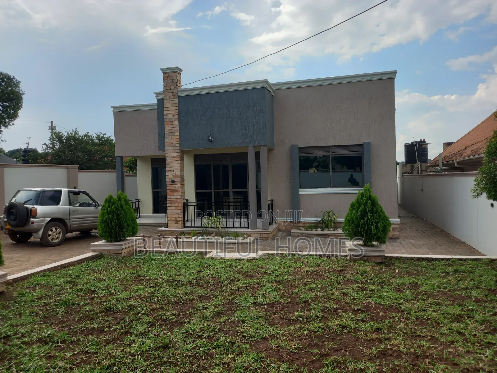 Furnished 4bdrm House in Kira for sale