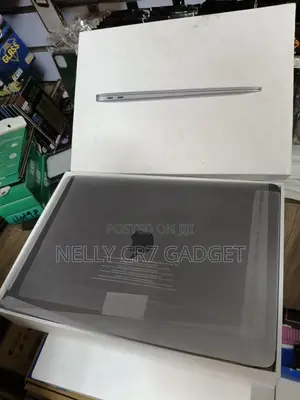 New Laptop Apple MacBook Air 2020 M1 8GB Apple M1 SSD 256GB