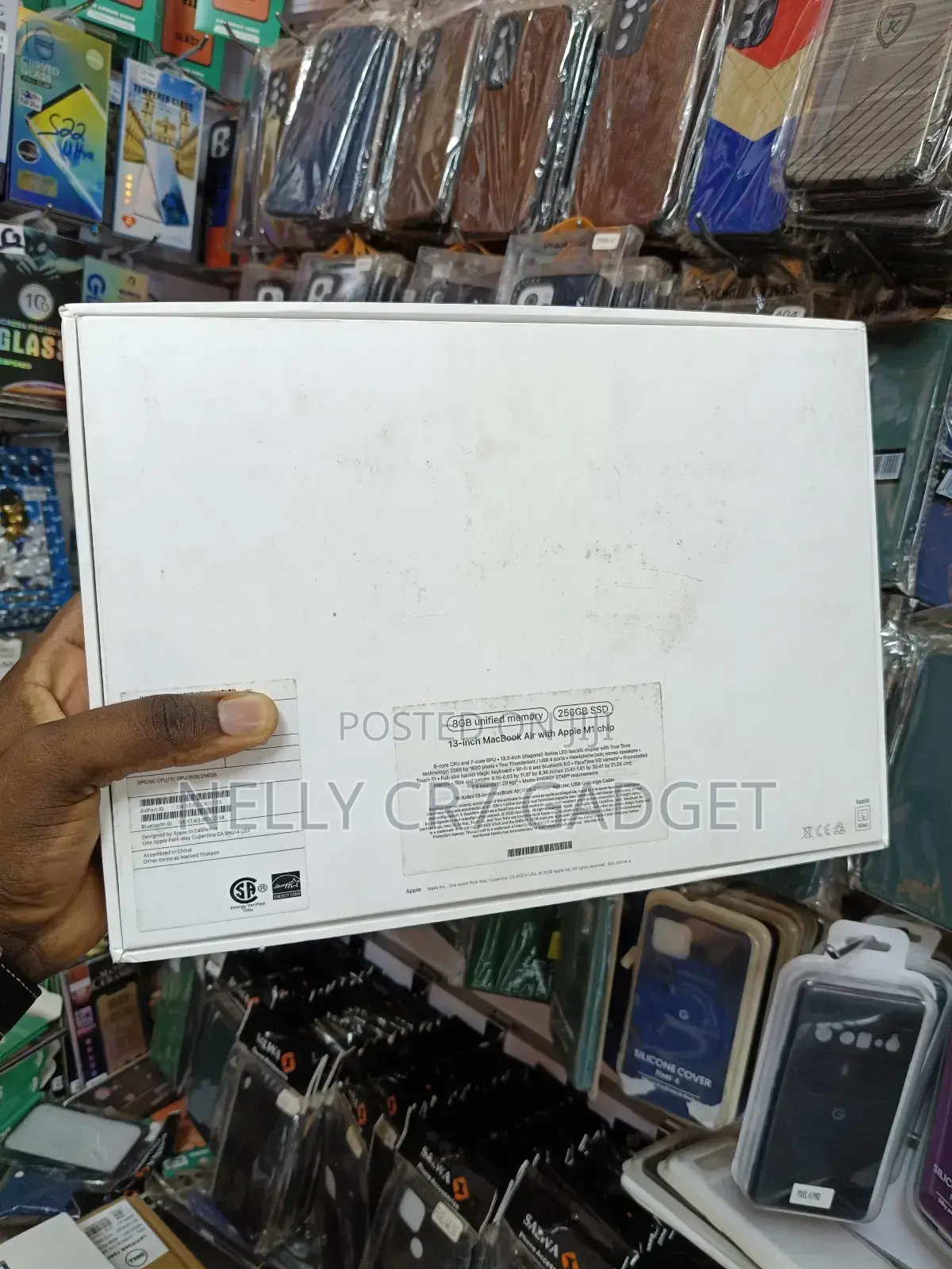 New Laptop Apple MacBook Air 2020 M1 8GB Apple M1 SSD 256GB