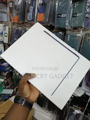 New Laptop Apple MacBook Air 8GB Apple M2 SSD 256GB